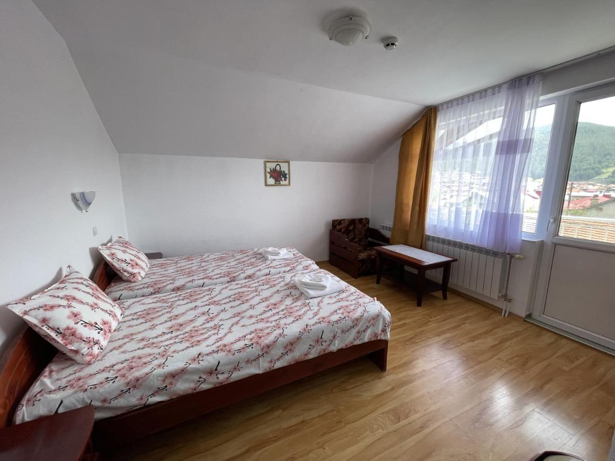 Family Hotel Panorama Szarnica Kültér fotó