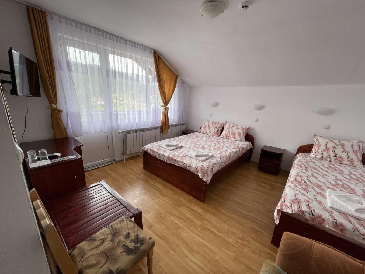 Family Hotel Panorama Szarnica Kültér fotó