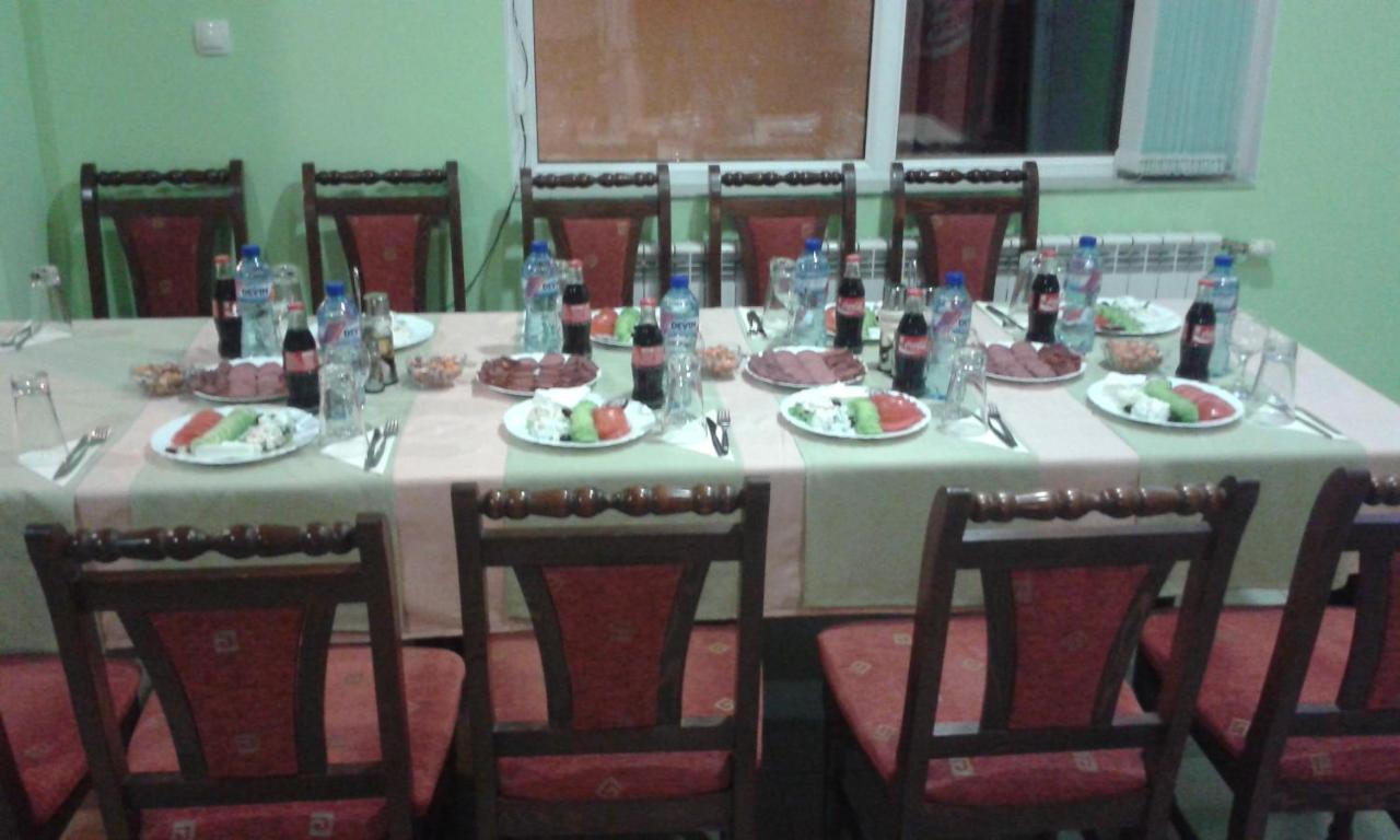 Family Hotel Panorama Szarnica Kültér fotó