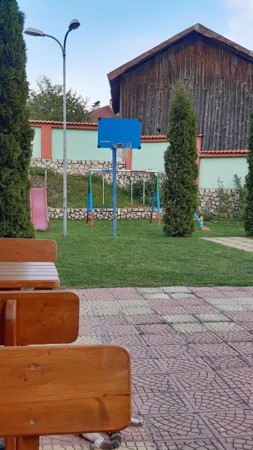 Family Hotel Panorama Szarnica Kültér fotó
