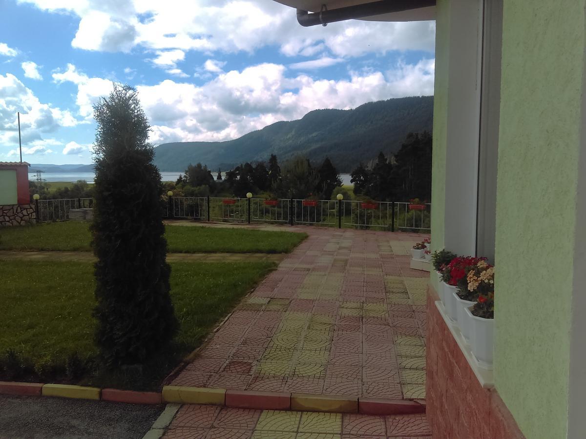Family Hotel Panorama Szarnica Kültér fotó