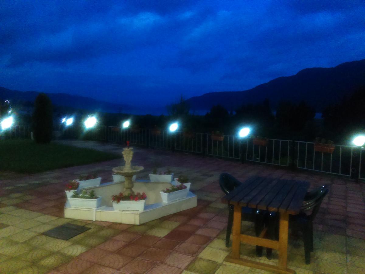 Family Hotel Panorama Szarnica Kültér fotó